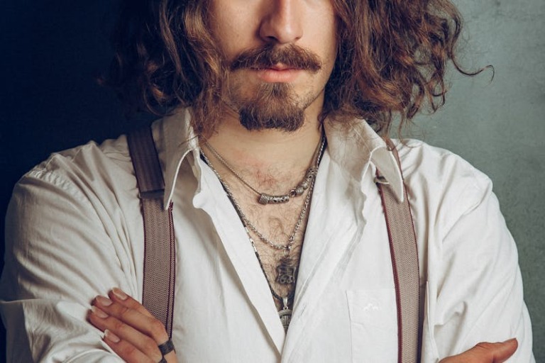 Zwirbelbart Bart Frisur